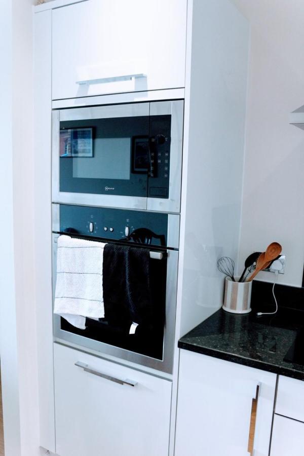 Modern Apartment In Эдинбург Экстерьер фото